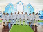 พิธีถวายเครื่องราชสักการะ วางพานพุ่ม และพิธีจุดเทียนถวายพระพ